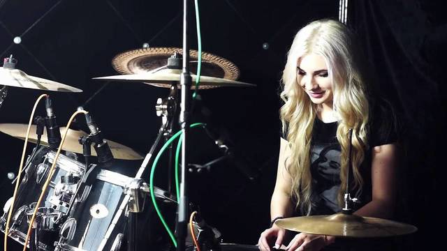 Купить игру на барабанах в Тольятти. Сервис Ultra Подарки. Хотите играть на барабанах? Купите сертификат на обучение игре на барабанах в Тольятти. Сервис UltraPodarki.ru 8 800 505 95 30. Игра на барабанах, уроки игры на барабанах, обучение игре на барабанах, барабан обучение, играть на барабанах, игра на барабанах сертификат, уроки на барабанах, игра на барабанах в Тольятти, уроки игры на барабанах в Тольятти, барабаны цена Тольятти, уроки на барабанах в Тольятти