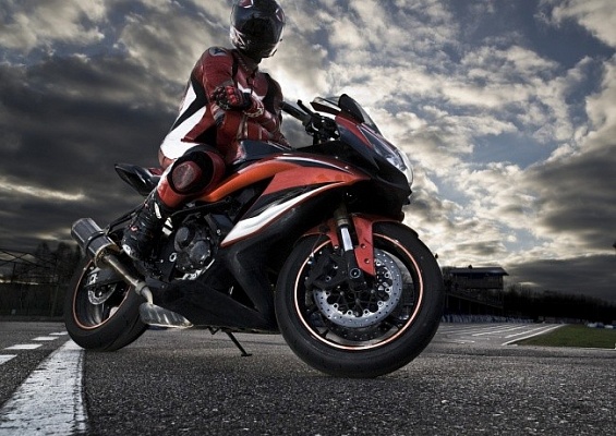 Катание на мотоцикле в Тольятти. ULTRA ПОДАРКИ. Купить катание на мотоцикле в Тольятти. Попробовав езду на мотоциклах, вы получите порцию адреналина и невероятные эмоции. Сервис: UltraPodarki.ru 8 800 505 95 30.. Катание на мотоцикле в Тольятти, прокат мотоциклов Тольятти, катание на мотоциклах, прокат мотоцикла, езда на мотоцикле Тольятти, езда на мотоцикле, мотопрогулка Тольятти, мотопрогулка