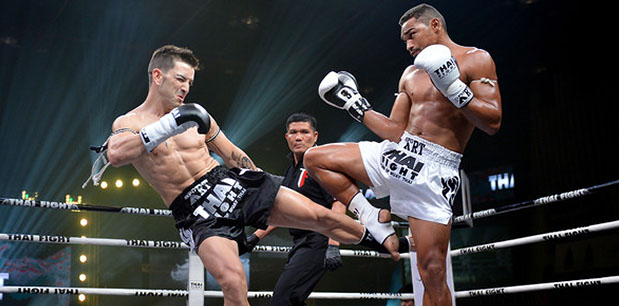 Купить занятие тайским боксом в Тольятти. Сервис Ultra Подарки. Хотите взять уроки Муай Тай в клубе тайского бокса? Купите сертификат на занятие тайским боксом в Тольятти. Сервис UltraPodarki.ru 8 800 505 95 30. Занятия тайским боксом, тайский бокс индивидуальные занятия, занятия тайским боксом в Тольятти, тайский бокс цена, тайский бокс тренировка, тайский бокс клуб, тайский бокс клуб в Тольятти, муай тай, уроки муай тай, сертификат на тайский бокс, Муай Тай Тольятти, Тайский бокс Тольятти, купить тайский бокс, купить муай тай, купить Тайский бокс Тольятти