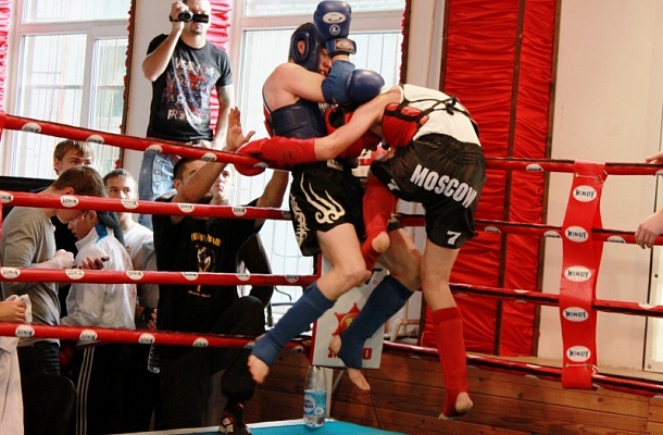 Купить занятие тайским боксом в Тольятти. Сервис Ultra Подарки. Хотите взять уроки Муай Тай в клубе тайского бокса? Купите сертификат на занятие тайским боксом в Тольятти. Сервис UltraPodarki.ru 8 800 505 95 30. Занятия тайским боксом, тайский бокс индивидуальные занятия, занятия тайским боксом в Тольятти, тайский бокс цена, тайский бокс тренировка, тайский бокс клуб, тайский бокс клуб в Тольятти, муай тай, уроки муай тай, сертификат на тайский бокс, Муай Тай Тольятти, Тайский бокс Тольятти, купить тайский бокс, купить муай тай, купить Тайский бокс Тольятти