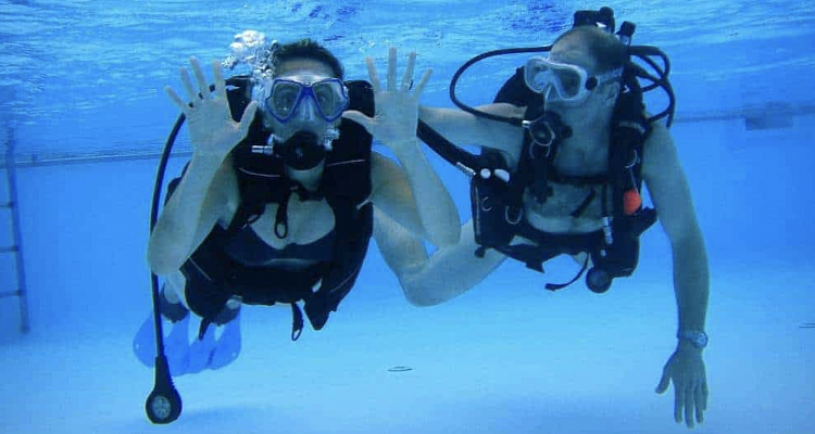 Дайвинг в Тольятти глубокое погружение с аквалангом. Ultra Подарки. Дайвинг. Купить дайвинг в Тольятти, обучение глубокому погружению, арендовать акваланг и подводное снаряжение. UltraPodarki.ru 8 800 505 95 30. дайвинг погружение Тольятти, подводное плавание Тольятти, дайвинг клуб Тольятти, подарочные сертификаты, глубокое погружение, погружение с аквалангом Тольятти, дайвинг центр Тольятти, купить дайвинг Тольятти