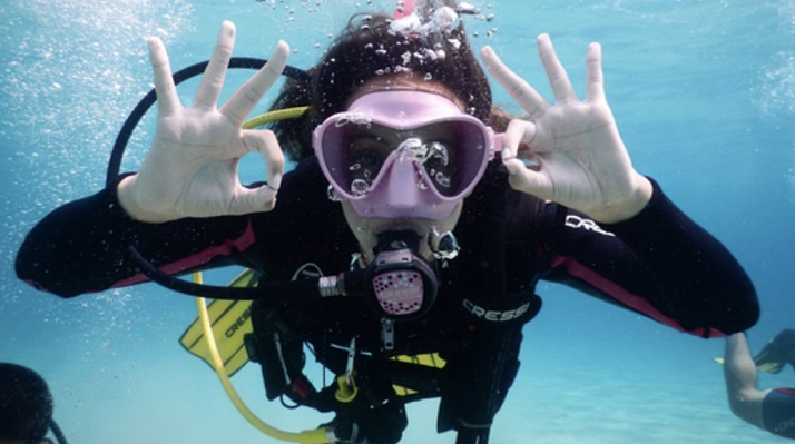 Дайвинг в Тольятти глубокое погружение с аквалангом. Ultra Подарки. Дайвинг. Купить дайвинг в Тольятти, обучение глубокому погружению, арендовать акваланг и подводное снаряжение. UltraPodarki.ru 8 800 505 95 30. дайвинг погружение Тольятти, подводное плавание Тольятти, дайвинг клуб Тольятти, подарочные сертификаты, глубокое погружение, погружение с аквалангом Тольятти, дайвинг центр Тольятти, купить дайвинг Тольятти