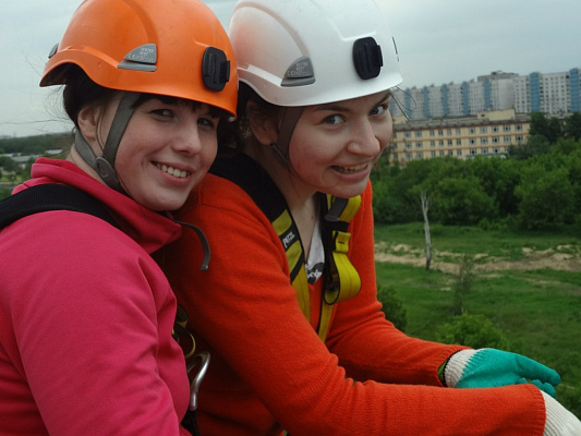 Роупджампинг - прыжки с верёвкой в Тольятти. Подарочные сертификаты Ultra Подарки. Роупджампинг в Тольятти - Экстремальный оригинальный подарок или подарочный сертификат на Роупджампинг - прыжки с верёвкой. Сервис UltraPodarki.ru 8-800-505-95-30. роупджампинг Тольятти, прыжок веревка Тольятти, роупджампинг, прыжок веревка, прыжок с веревкой, Подарок, подарочный сертификат, экстрим, экстремальный подарок