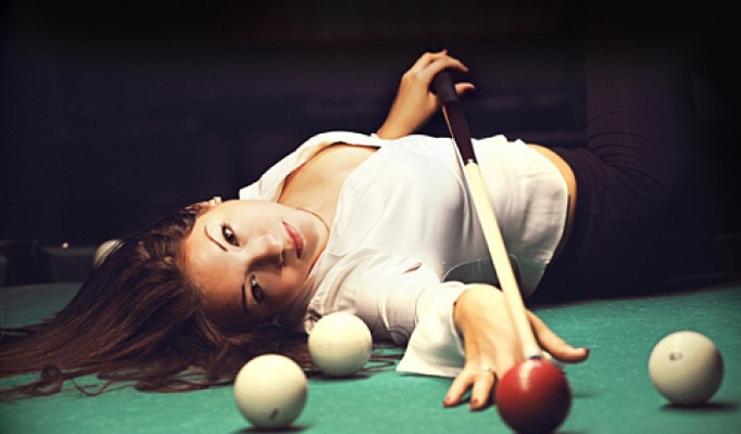 Игра в бильярд Тольятти.Ultra Подарки. Игра в бильярд Тольятти. Попробуйте настоящий бильярд, в бильярдном клубе. Сервис: UltraPodarki.ru 8 800 505 95 30. Игра в бильярд, игра в бильярд Тольятти, русский бильярд, русский бильярд Тольятти, бильярдный клуб, бильярдный клуб Тольятти, бильярд Тольятти, купить бильярд Тольятти