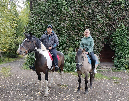 Конная прогулка для двоих в Тольятти. Подарочные сертификаты Ultra Подарки. Купить оригинальный подарок или подарочный сертификат на Конную прогулка для двоих в Тольятти. Сервис UltraPodarki.ru 8-800-505-9530. Катание на лошадях, Прогулка на лошади, Прогулка на лошадях для двоих,кони, конный клуб, конный клуб Horse Travel, конная прогулка, конная прогулка в Тольятти