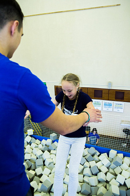  Батутный центр Jump Hall в Тольятти. Сервис Ultra Подарки. Купить подарочный сертификат в батутный центр Jump Hall, попробуйте прыжки на батуте в Тольятти. Сервис UltraPodarki.ru 8 (800) 555 95-30.. Батутный центр Jump Hall, батутный центр, батутный центр цены, батутный центр в Тольятти,  батутный парк, батут прыгать, прыжки +на батуте, батут Тольятти, батут спорт