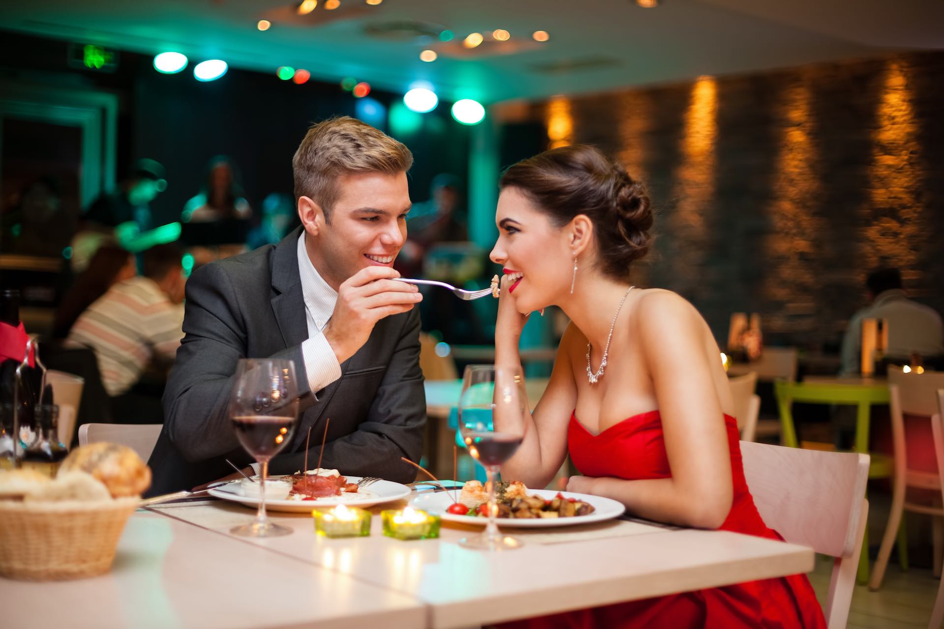 Романтическое свидание в ресторане в Тольятти